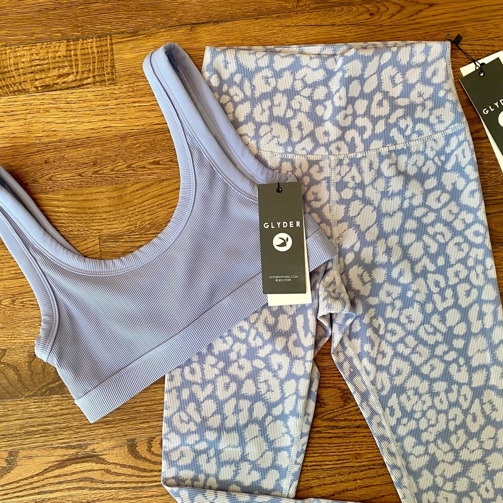 NWT Glyder lilac leopard legging & solid bra set